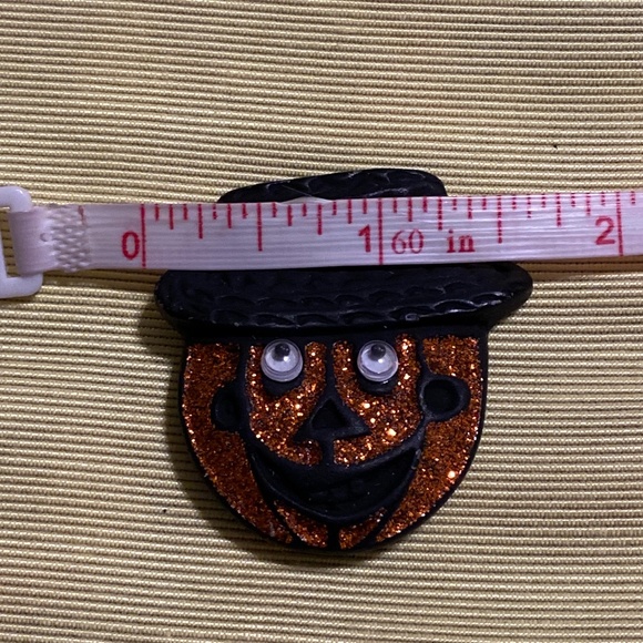 Jack-O-Lantern Brooch - Picture 2 of 3